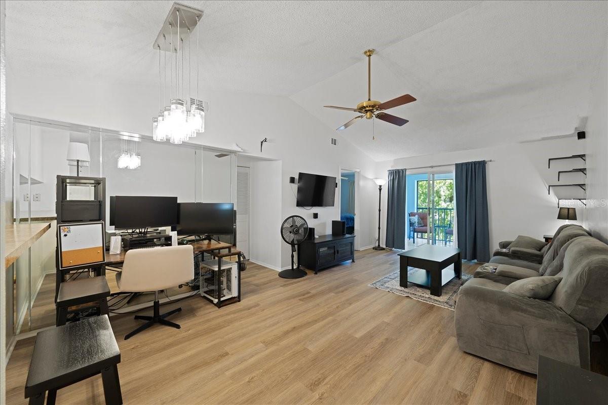 BAY OAKS CONDO - Residential