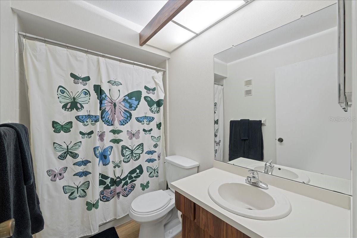 BAY OAKS CONDO - Residential