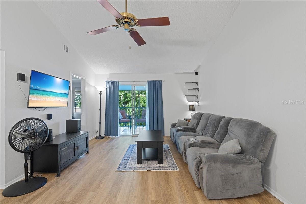 BAY OAKS CONDO - Residential