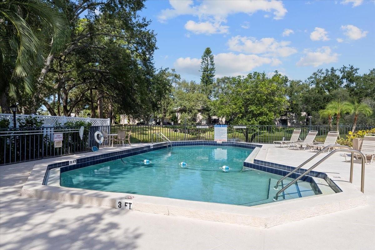 BAY OAKS CONDO - Residential