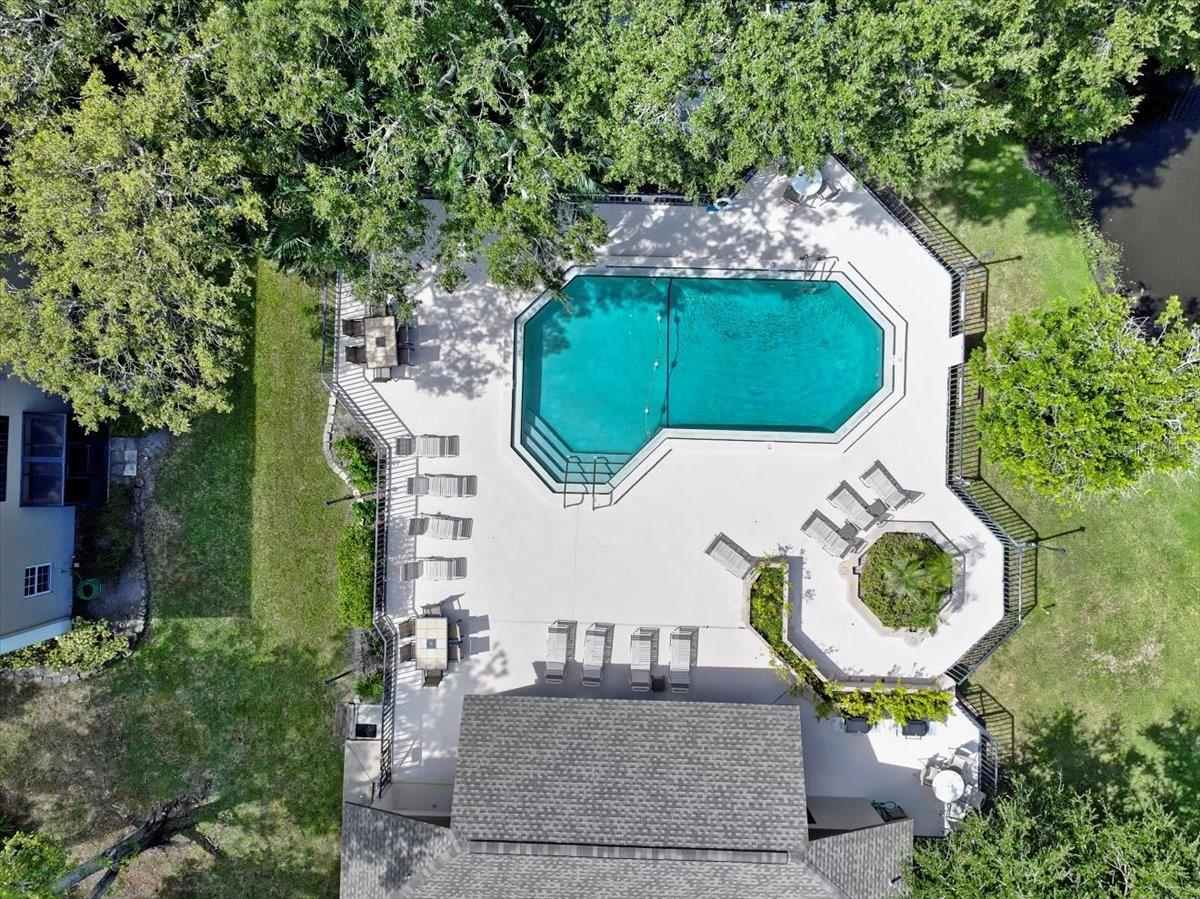 BAY OAKS CONDO - Residential