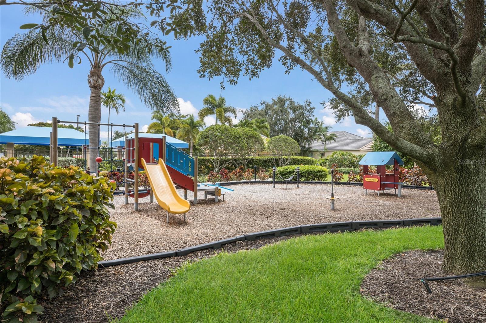 WISTERIA PARK - Residential