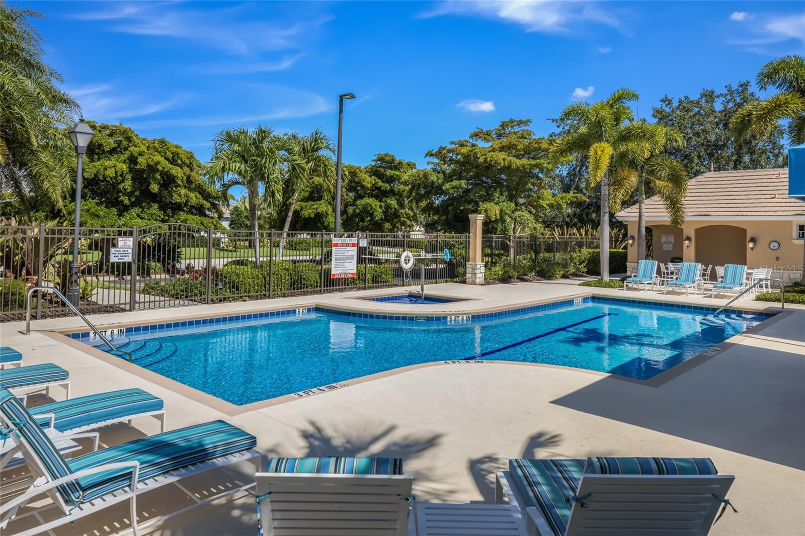 WISTERIA PARK - Residential