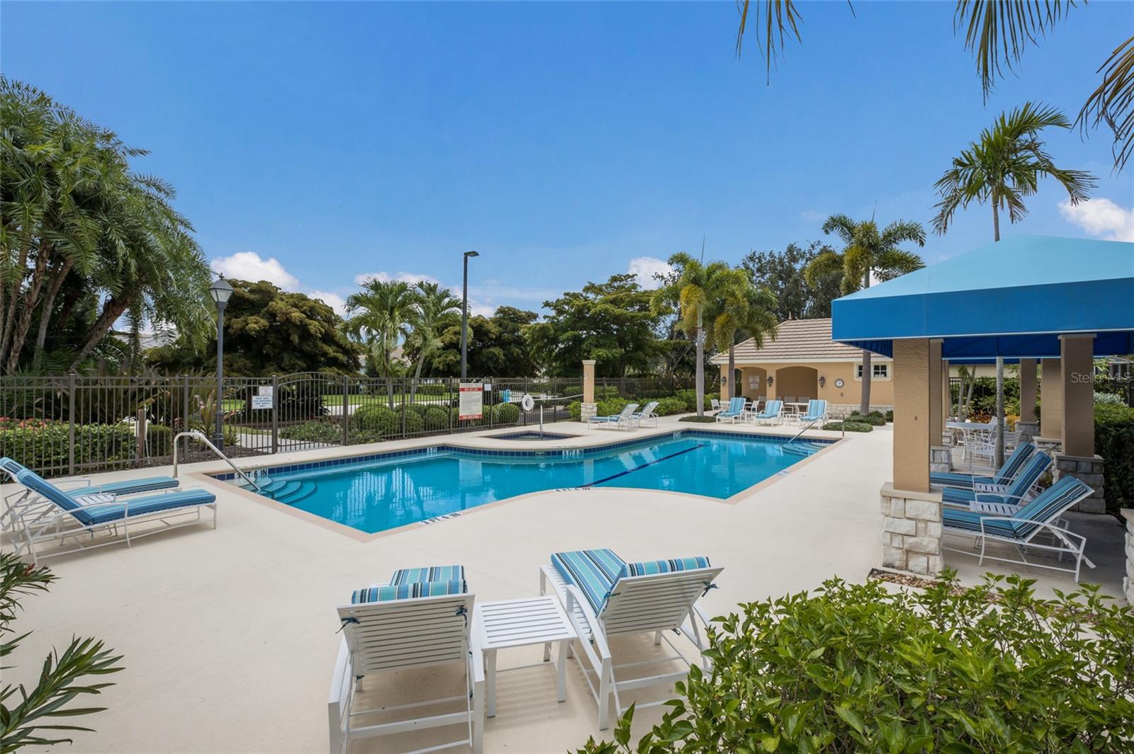 WISTERIA PARK - Residential