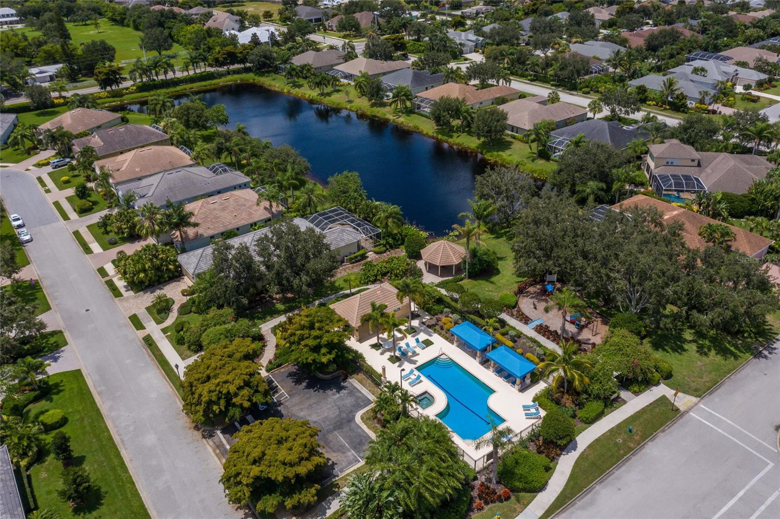 WISTERIA PARK - Residential