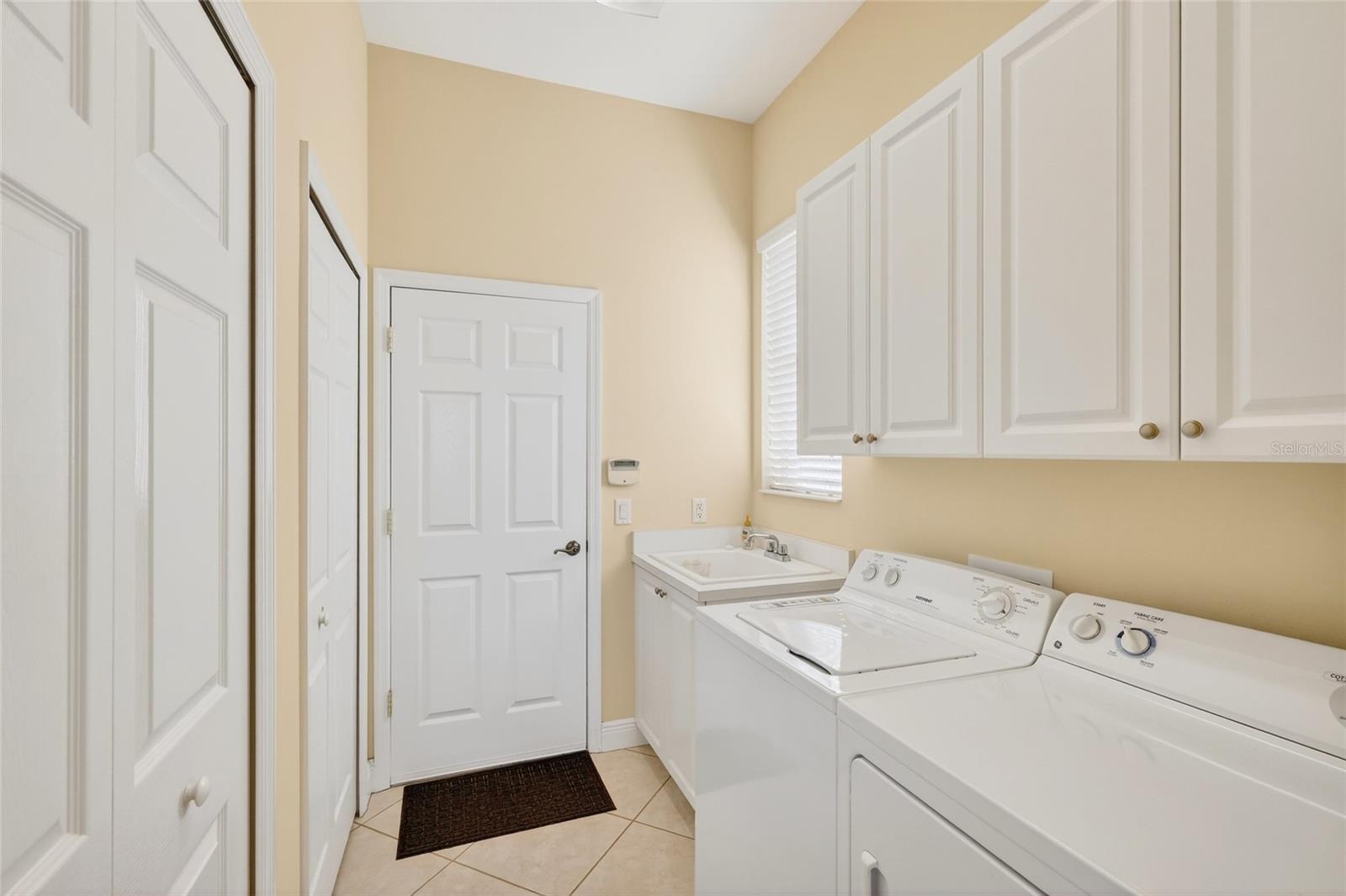 WISTERIA PARK - Residential