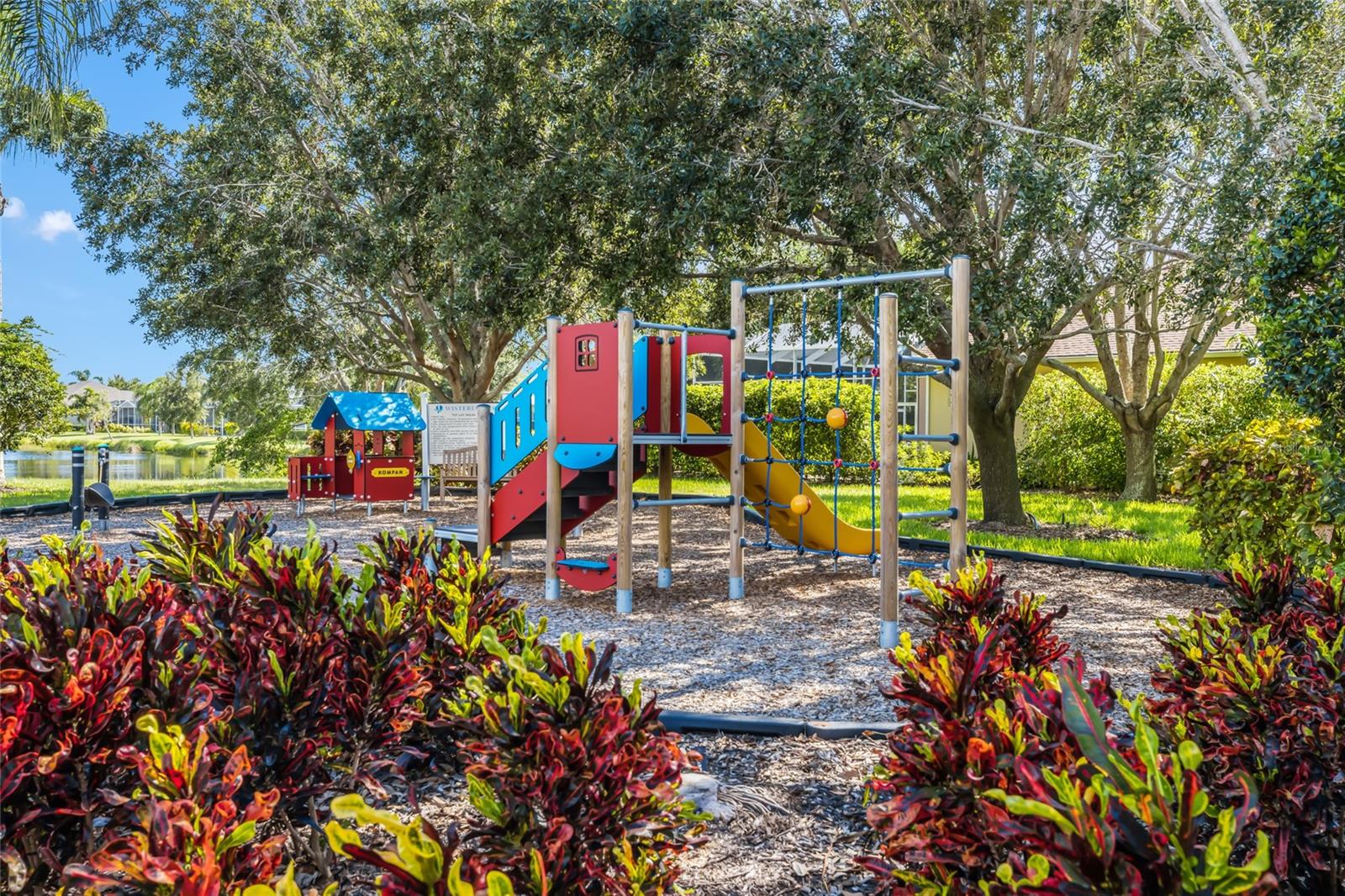 WISTERIA PARK - Residential