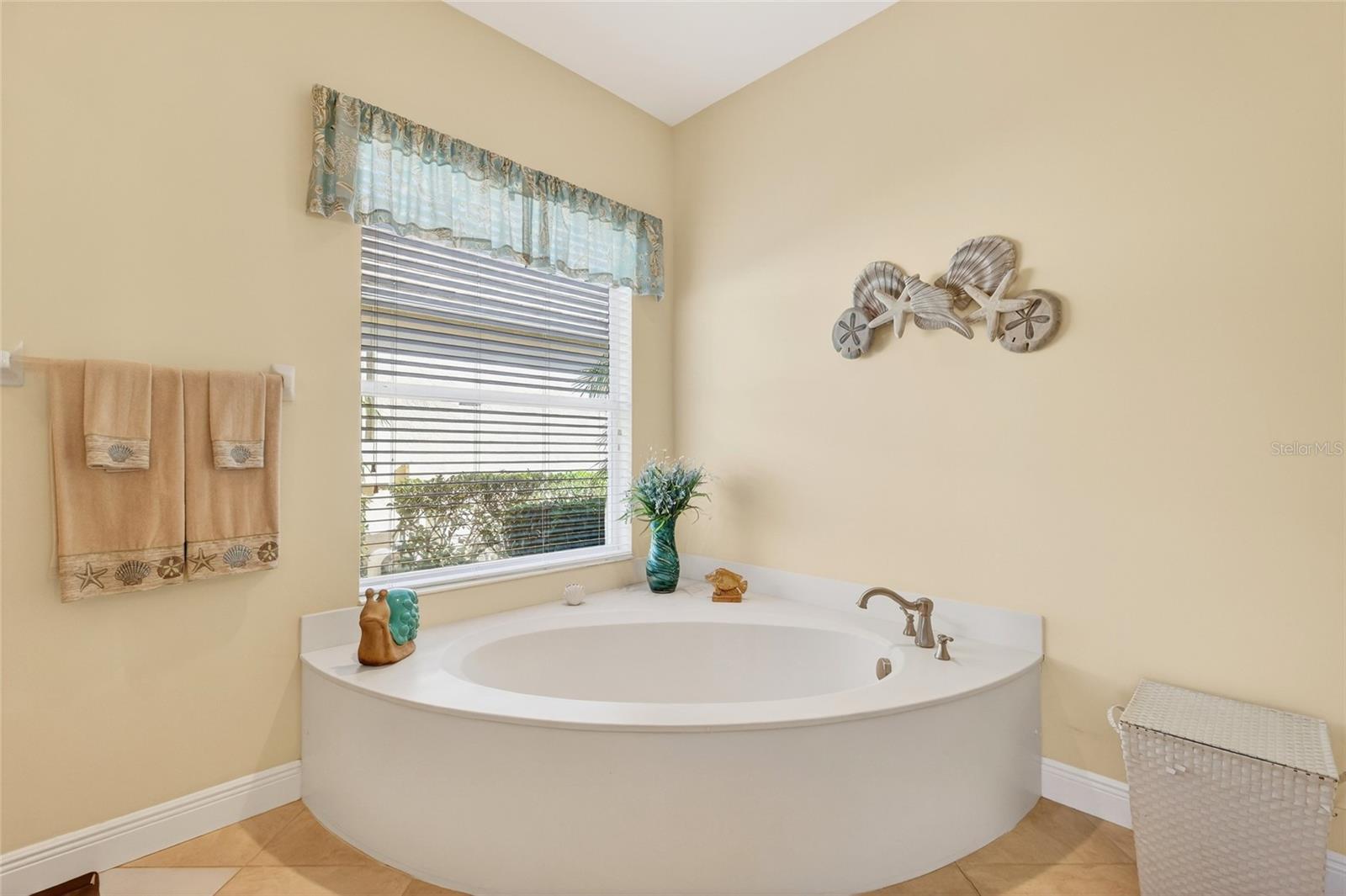 WISTERIA PARK - Residential