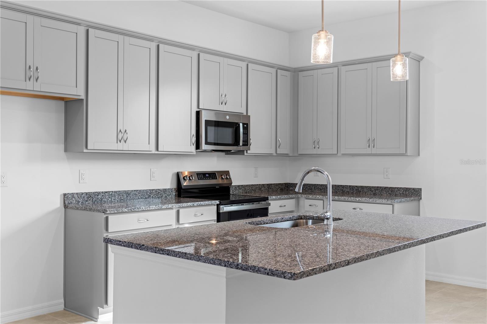 WESTCHASE STATION TOWNHOMES - Residential