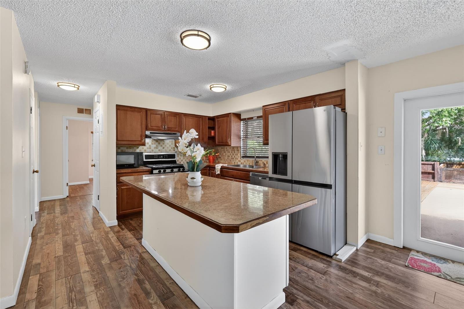 FRUITLAND PARK MIRROR LAKE ESTATES - Residential