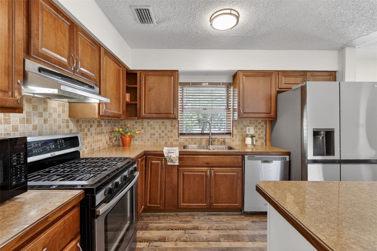 FRUITLAND PARK MIRROR LAKE ESTATES - Residential