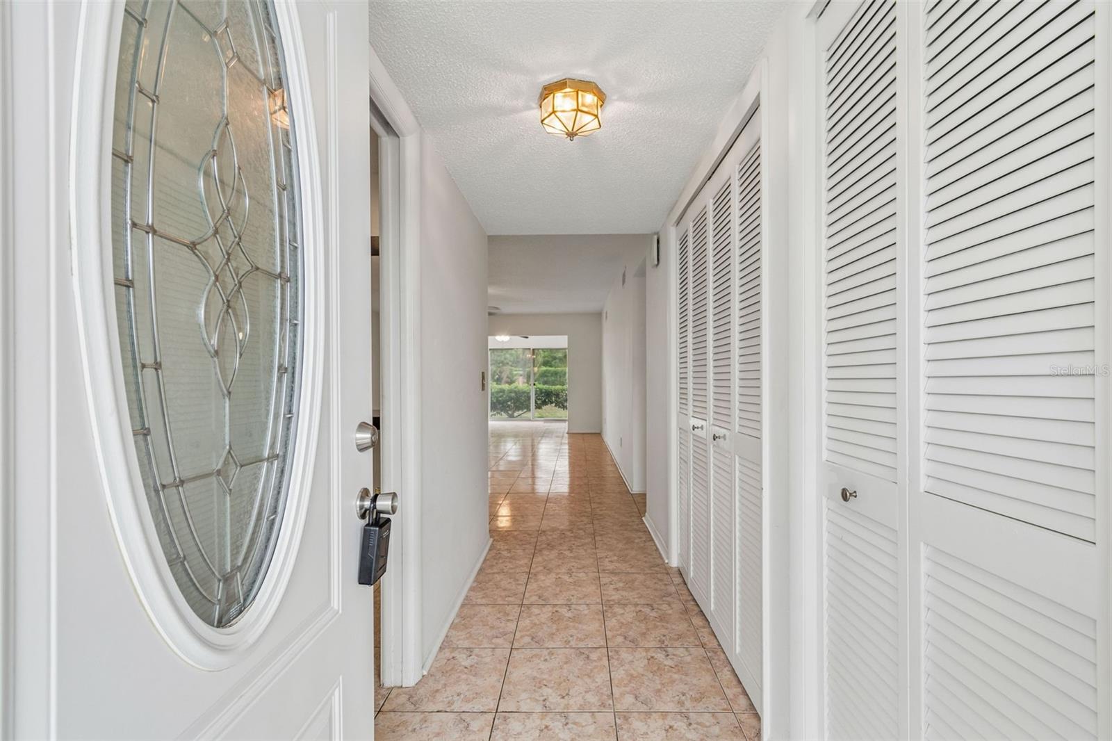 ON TOP OF THE WORLD - Residential