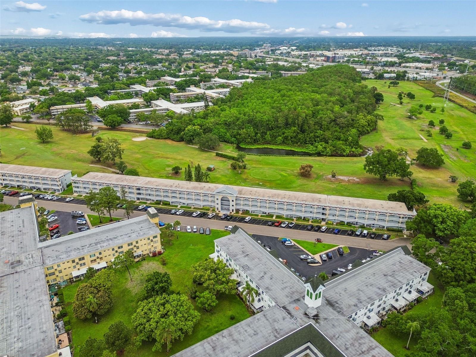 ON TOP OF THE WORLD - Residential