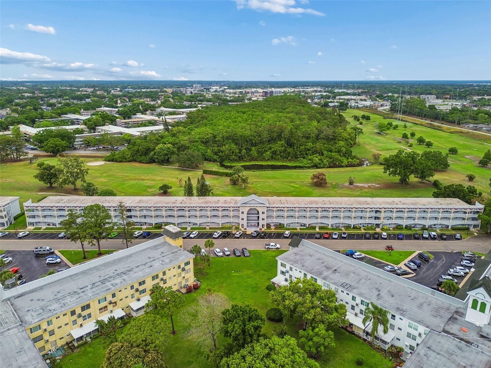 ON TOP OF THE WORLD - Residential