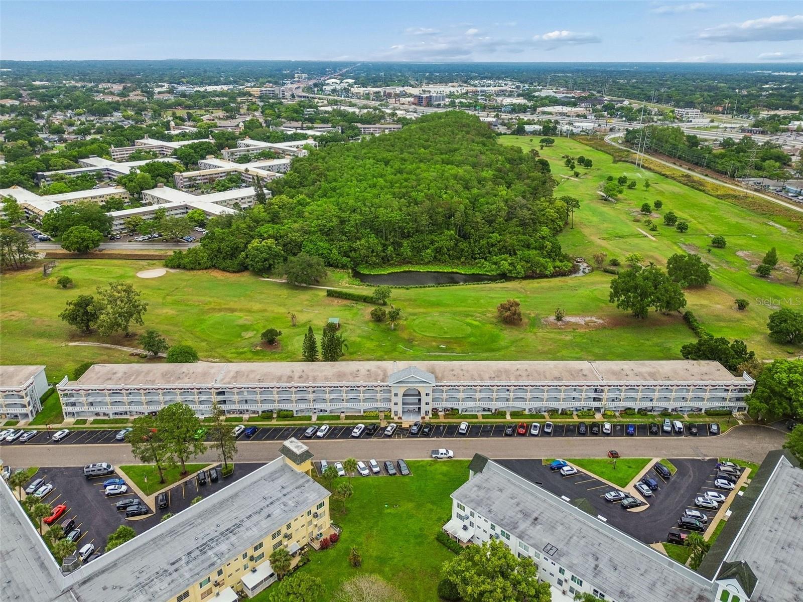 ON TOP OF THE WORLD - Residential