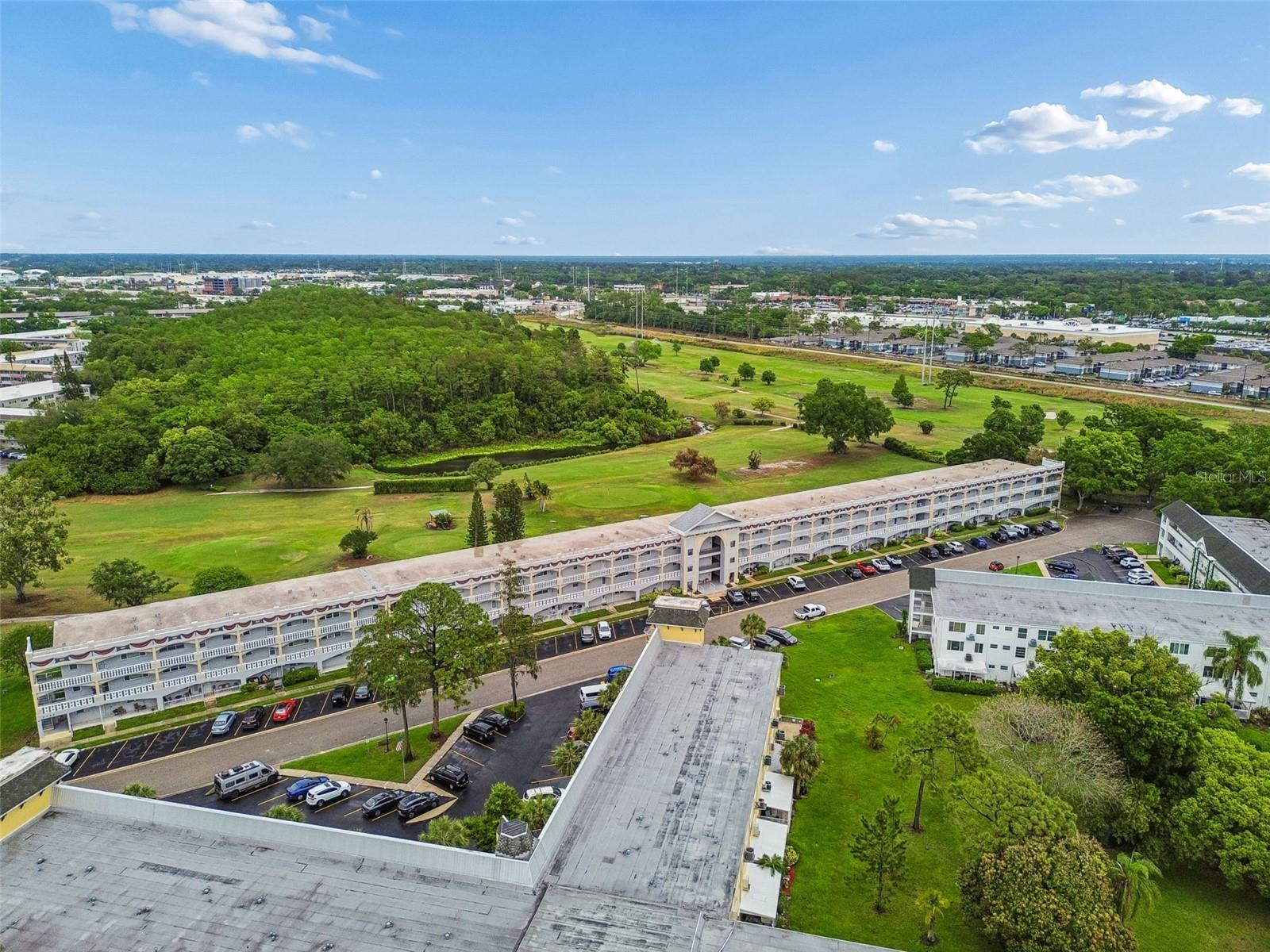 ON TOP OF THE WORLD - Residential