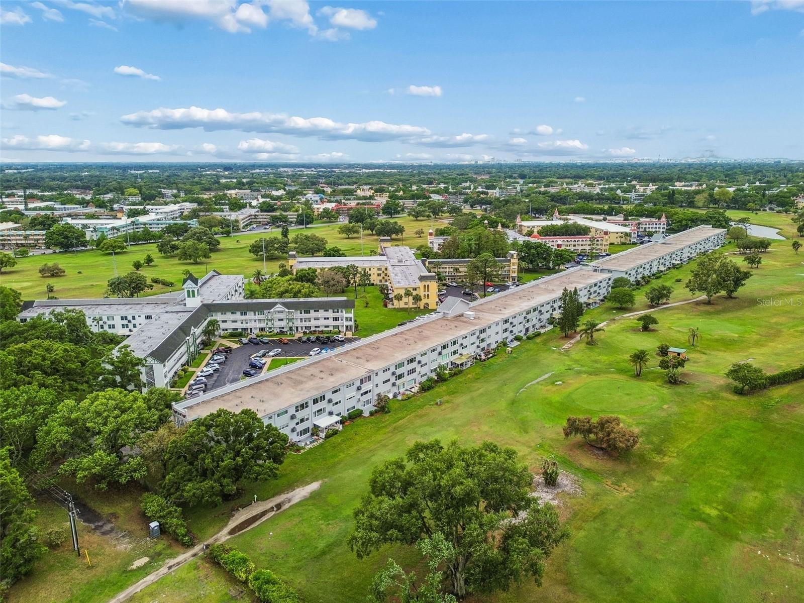 ON TOP OF THE WORLD - Residential