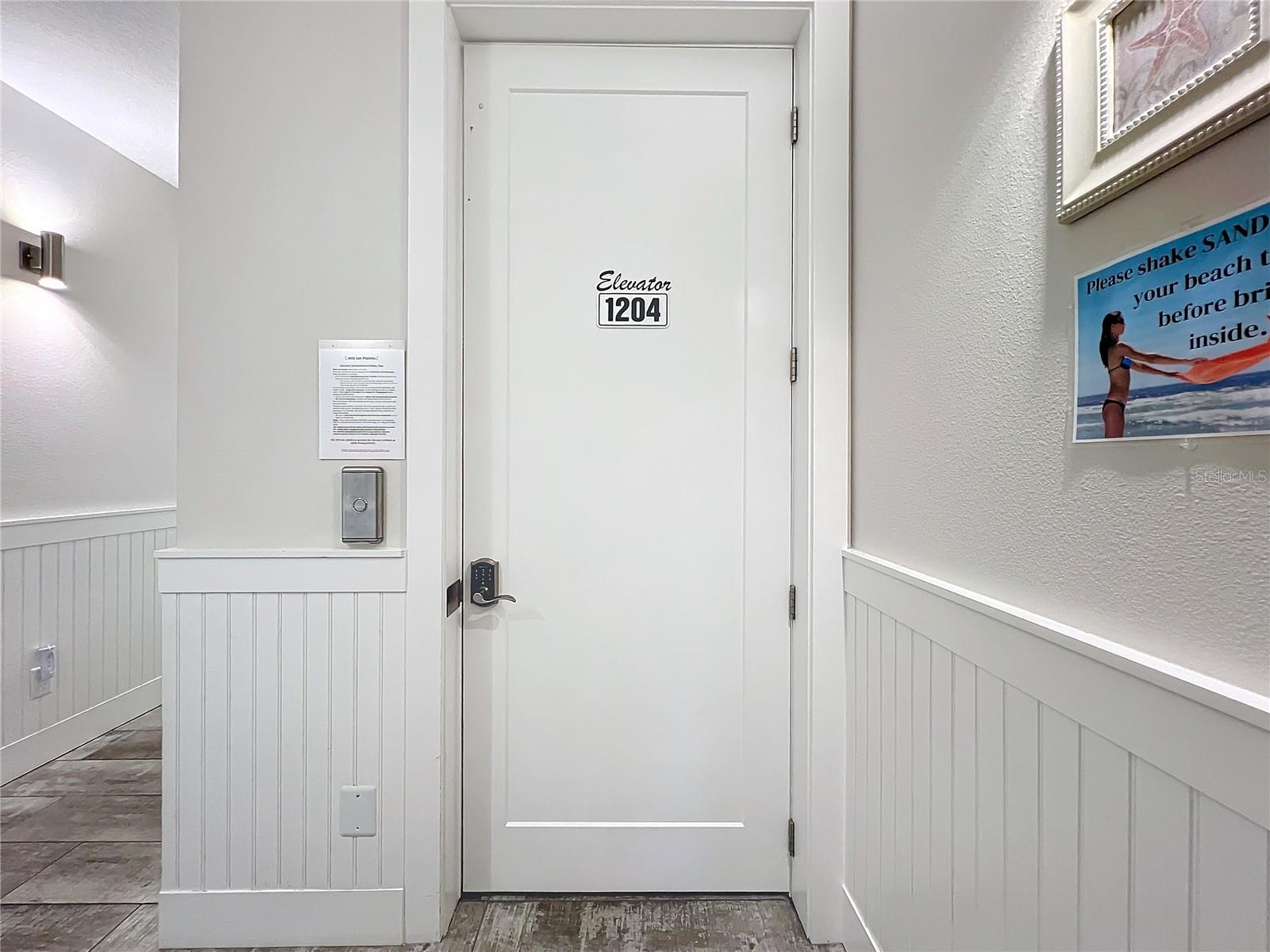 1204 DERBY LANE