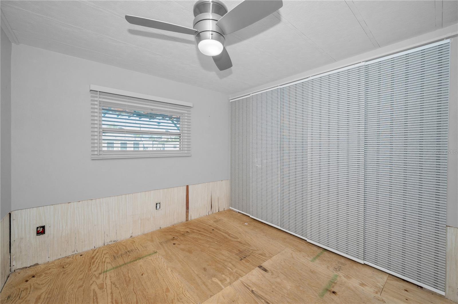 SEA HORSE MOBILE HOME PARK CONDO - Residential