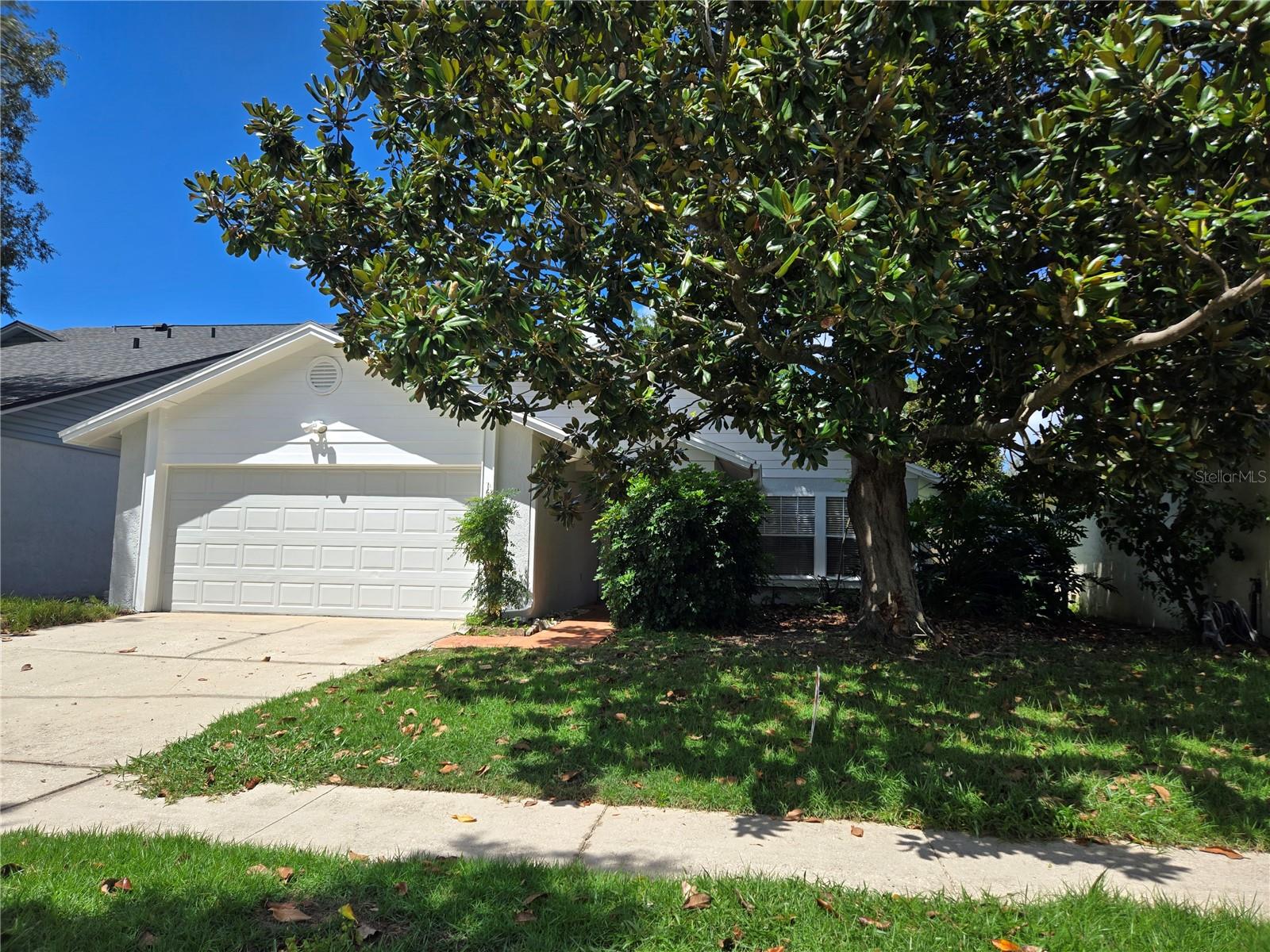 Welcome to your Florida retreat! This beautifully maintained 3-bedroom, 2-bath home offers a bright, open floor plan perfect for both relaxing and entertaining. Enjoy a spacious living area filled with natural light, a modern kitchen with sleek finishes, and a serene primary suite with a private bath. Step outside to your fenced backyard—ideal for weekend BBQs or simply soaking up the Florida sunshine. Conveniently located near top-rated schools, shopping, dining, and Orlando’s world-famous attractions, this home offers the perfect balance of comfort and convenience. Don’t miss your chance to make it yours! As part of Keller Williams' dedication to resident satisfaction, you'll have access to our exclusive Resident Benefits Package (RBP). This includes perks such as HVAC air filter delivery, renters insurance, credit-building opportunities, $1M Identity Protection, and utility concierge service, ensuring a stress-free move-in experience. Don't miss out on this exceptional opportunity!