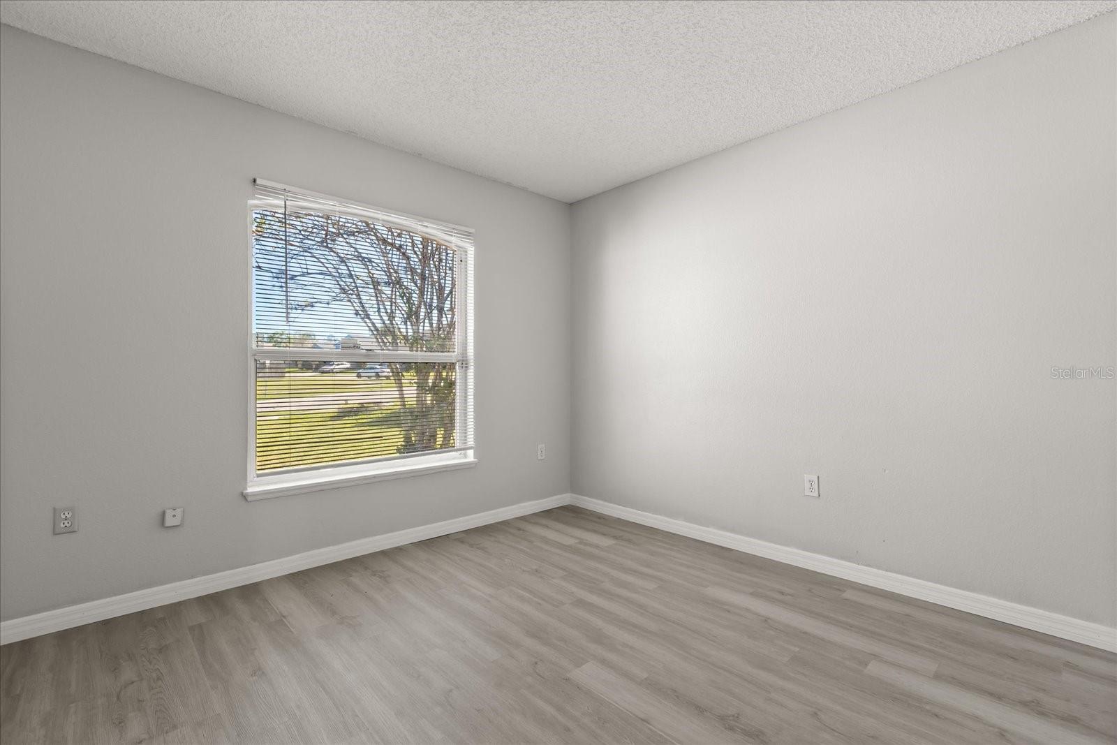 WESTLAKE - Residential