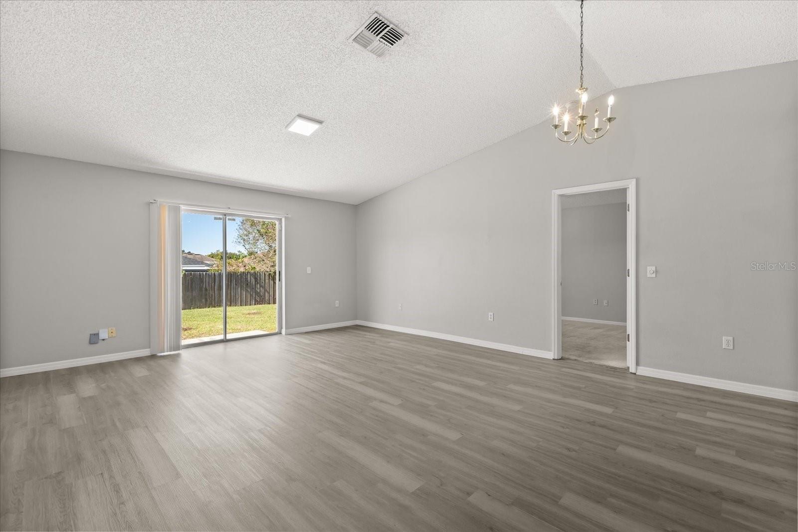 WESTLAKE - Residential