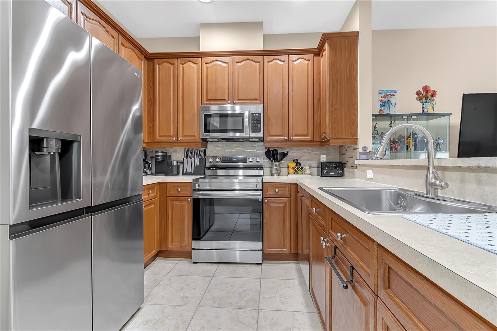 BARCLAY RESERVE TWNHMS - Residential