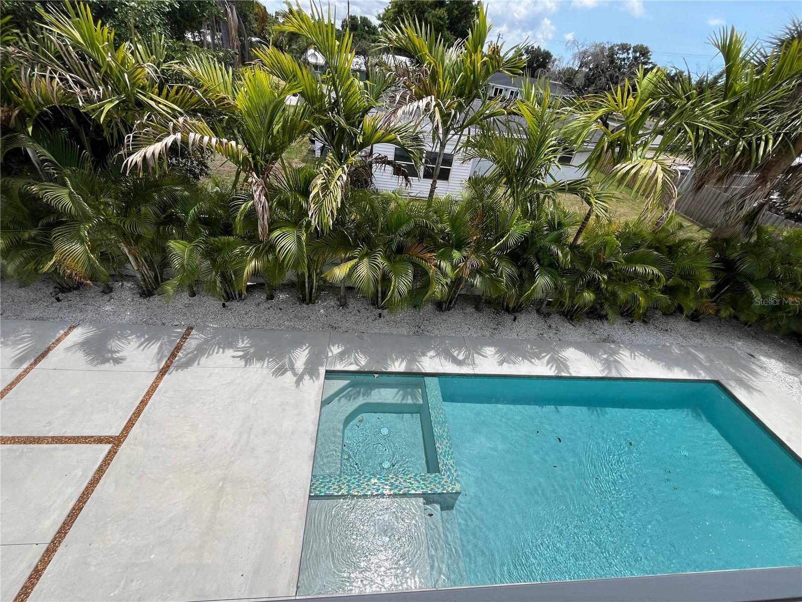 SOUTH GATE - Residential
