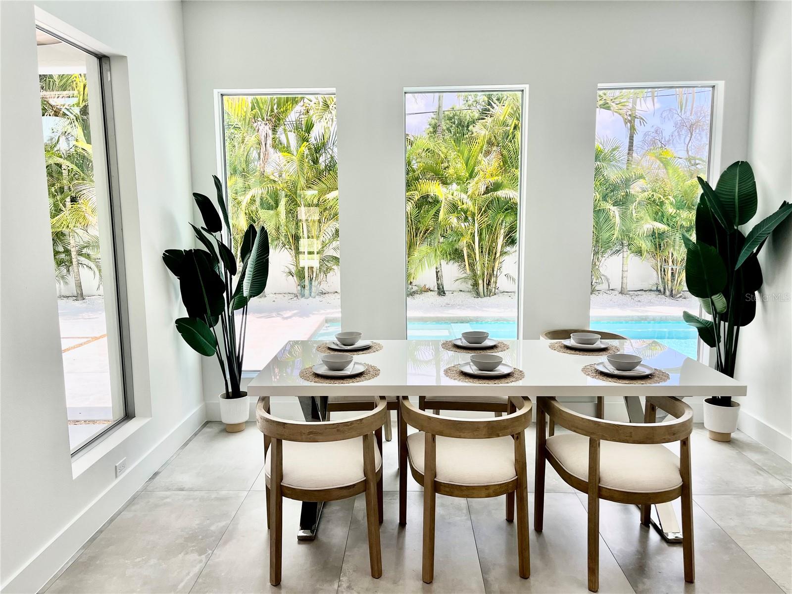 SOUTH GATE - Residential