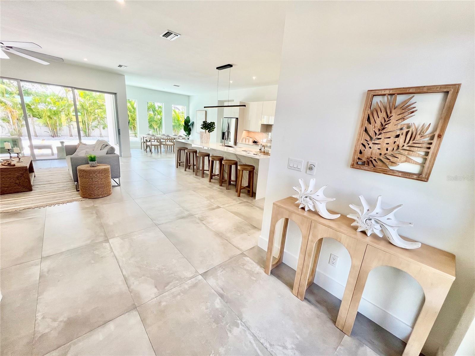 SOUTH GATE - Residential