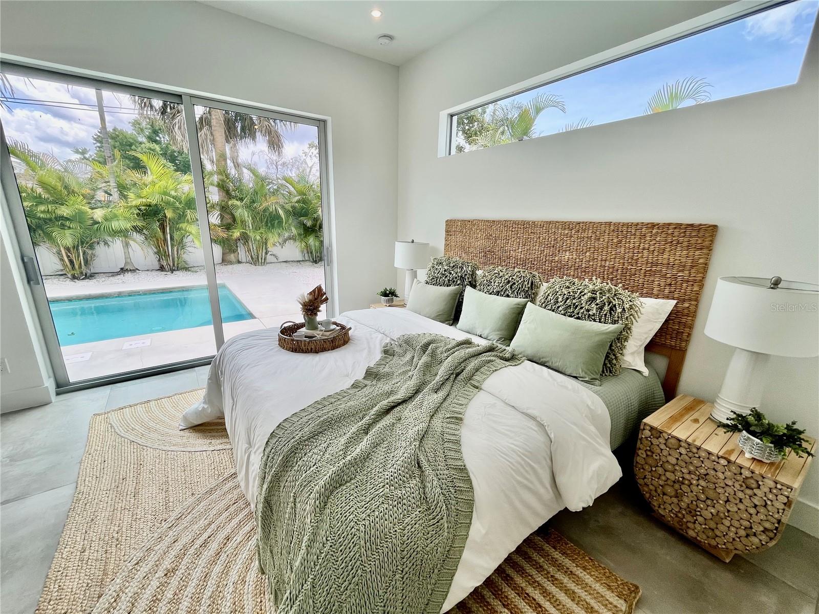 SOUTH GATE - Residential