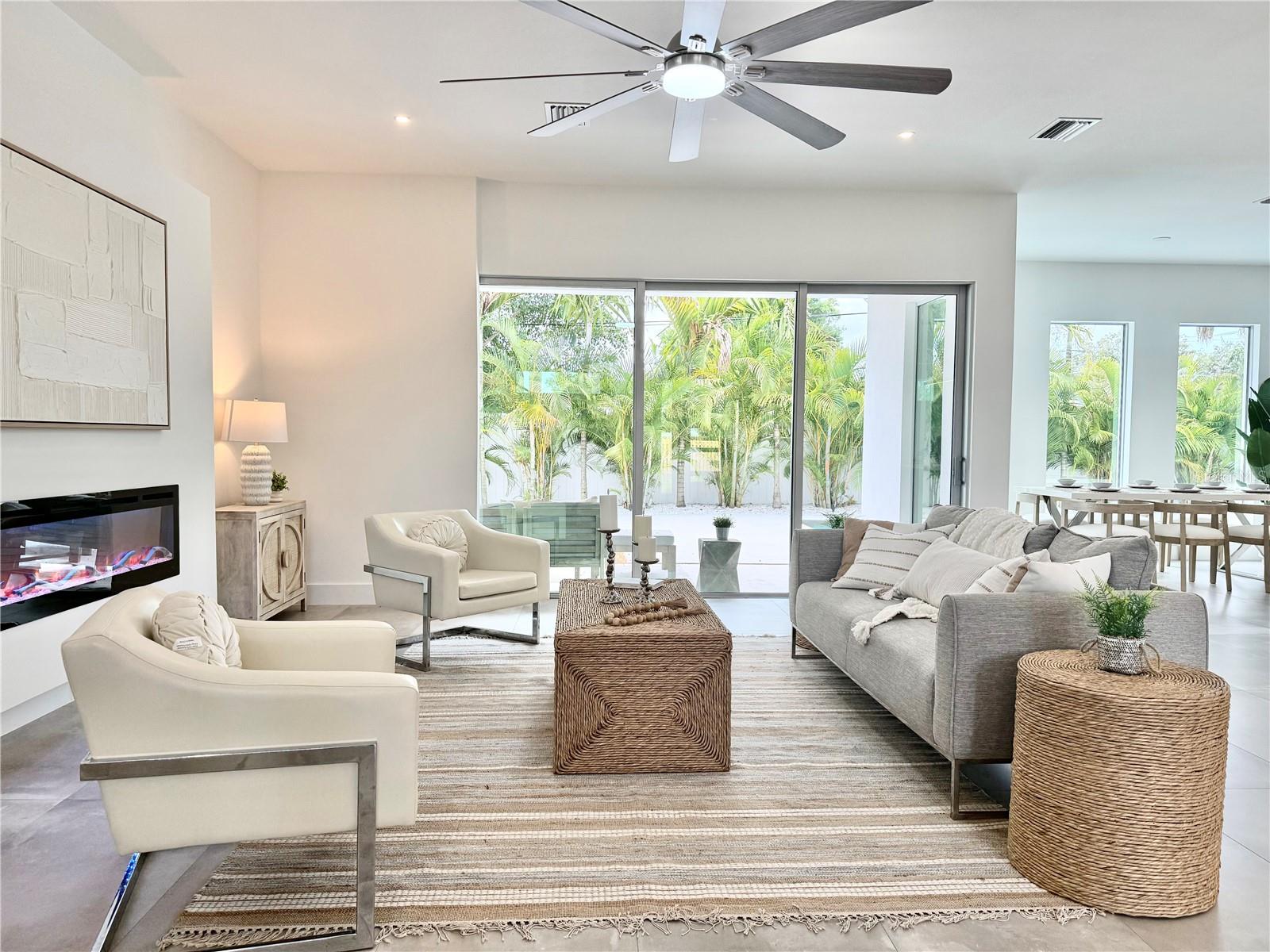SOUTH GATE - Residential