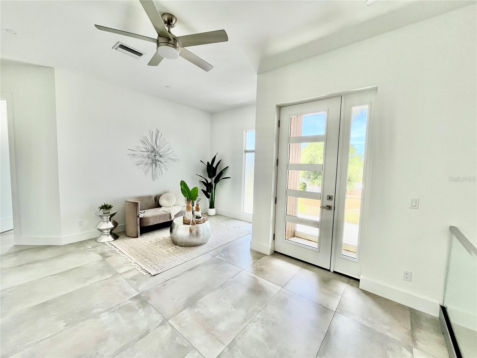 SOUTH GATE - Residential