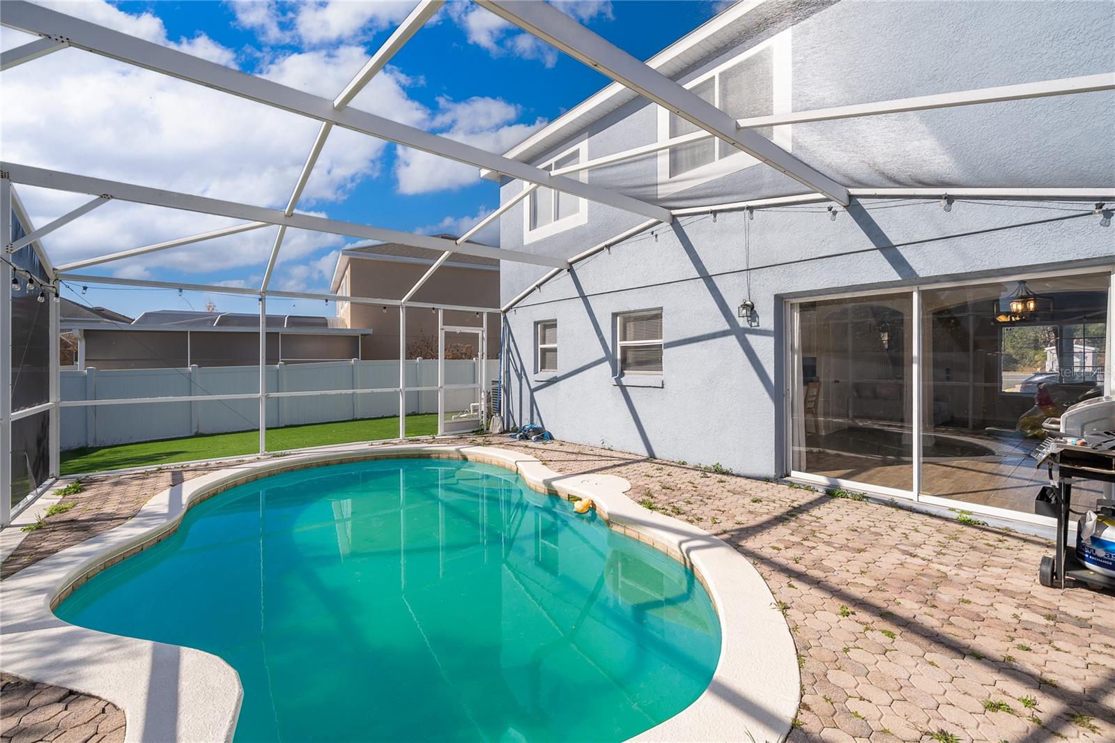 SANDPOINT AT MEADOW WOODS - Residential