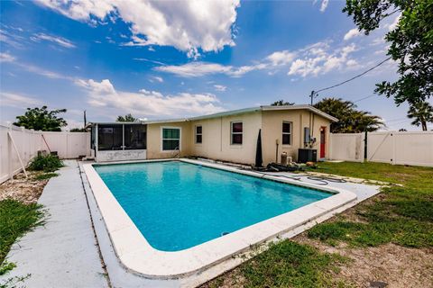 A home in PORT CHARLOTTE