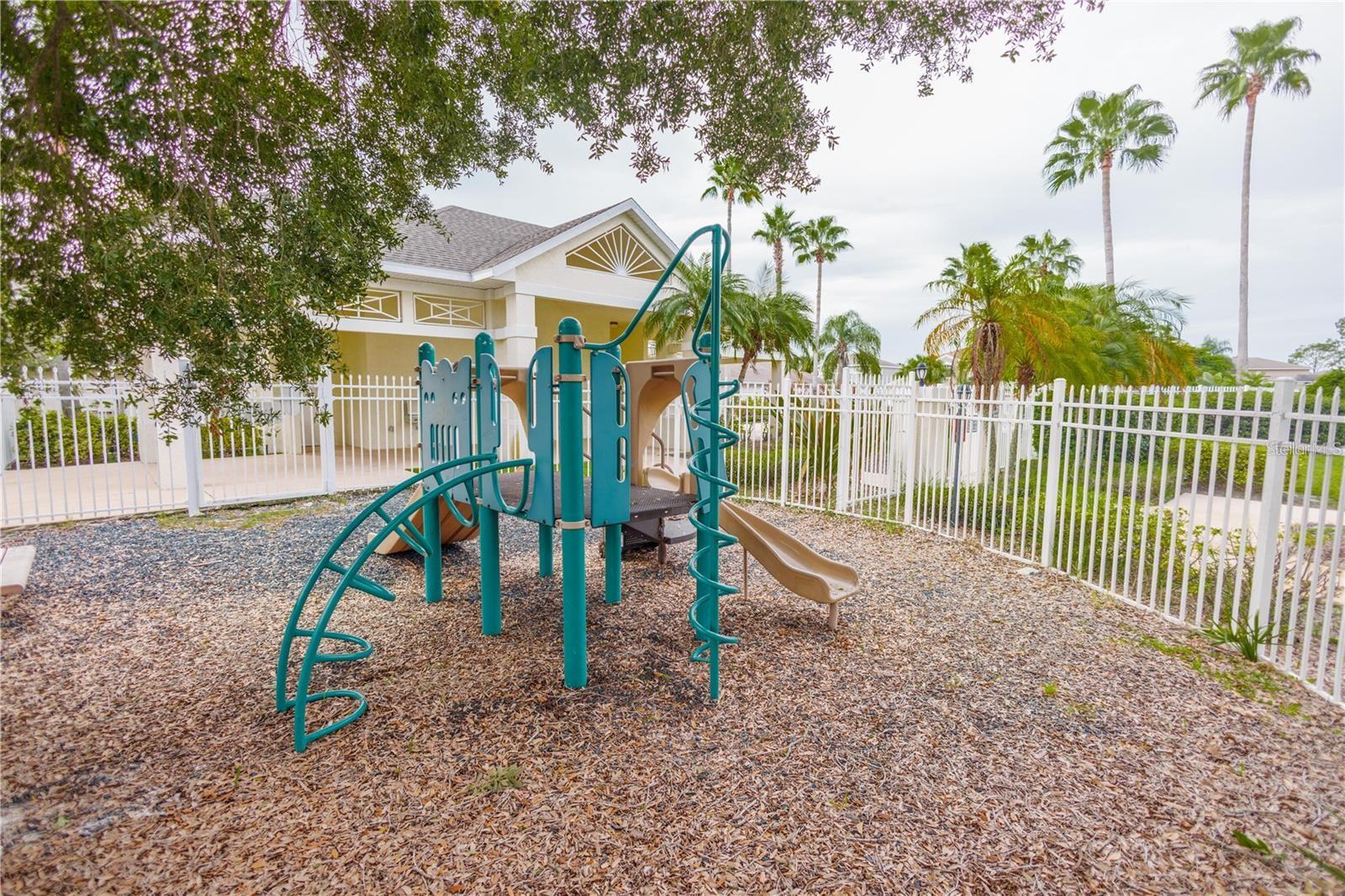 1112 TIMBERBEND CIRCLE