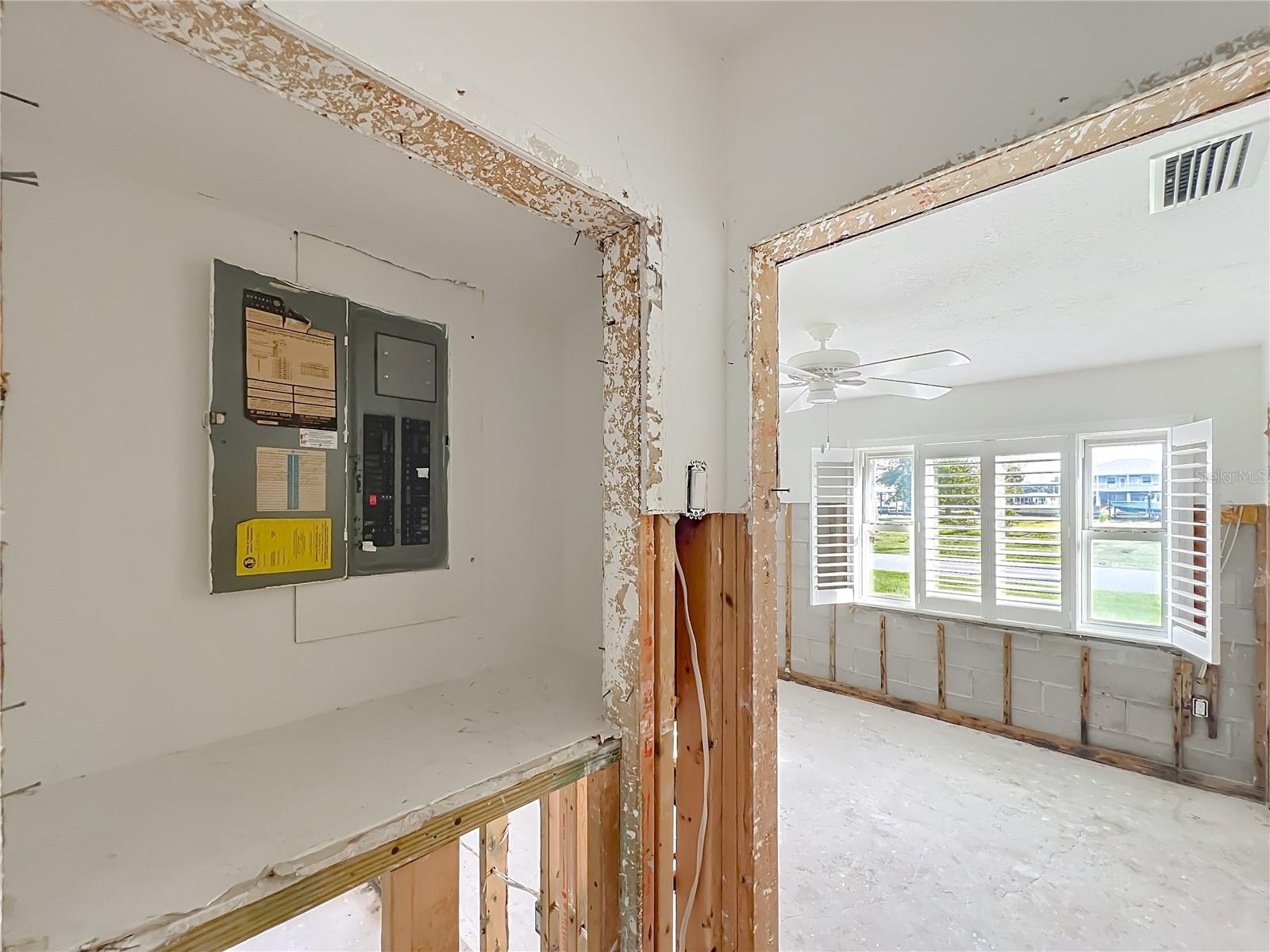 CRYSTAL SHORES ESTATES UNREC SUB - Residential