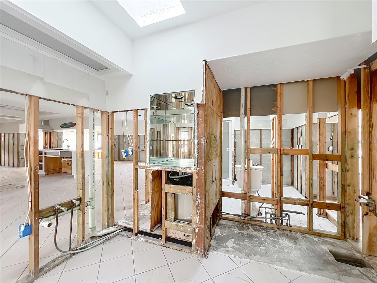 CRYSTAL SHORES ESTATES UNREC SUB - Residential