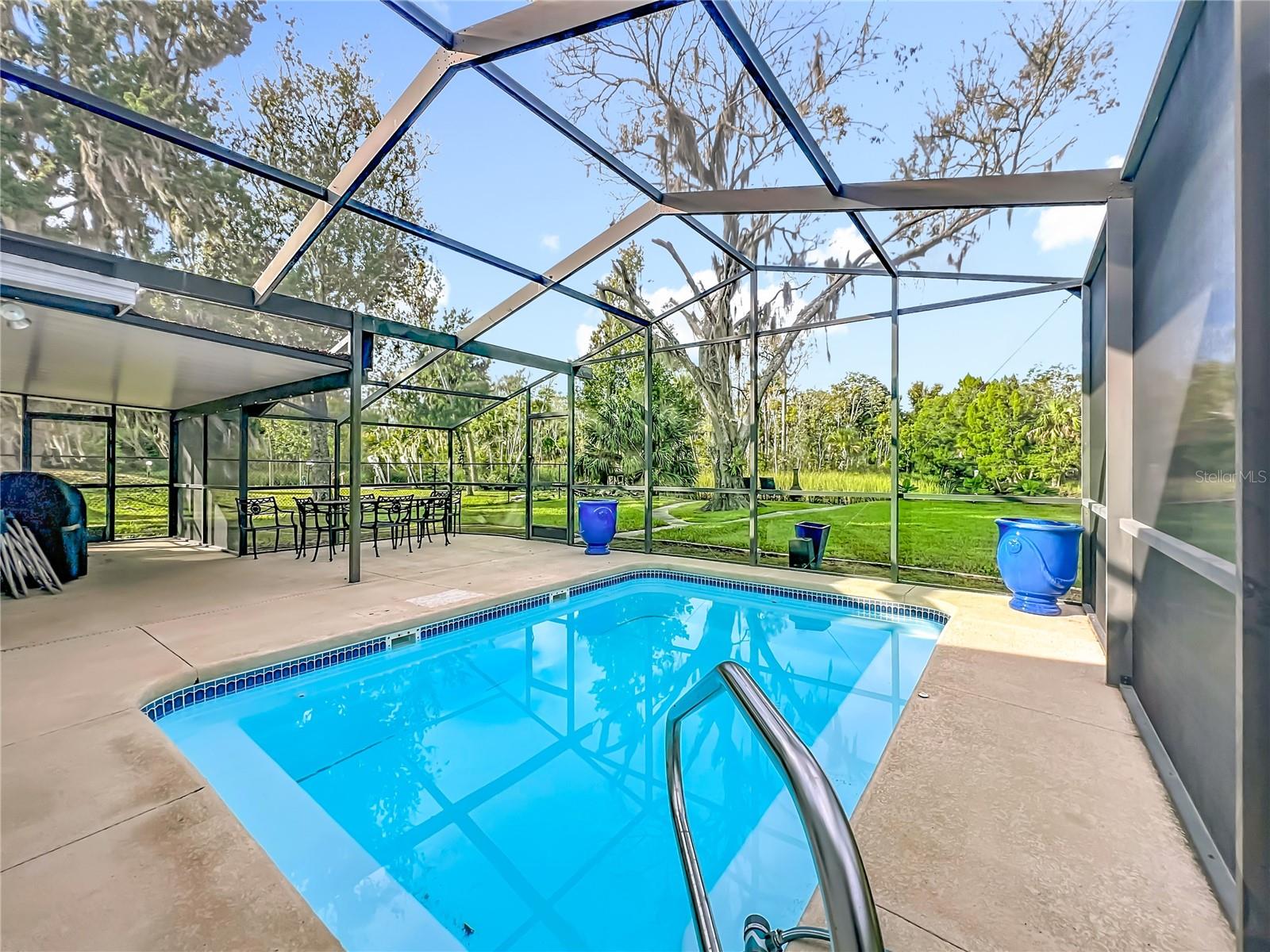 CRYSTAL SHORES ESTATES UNREC SUB - Residential