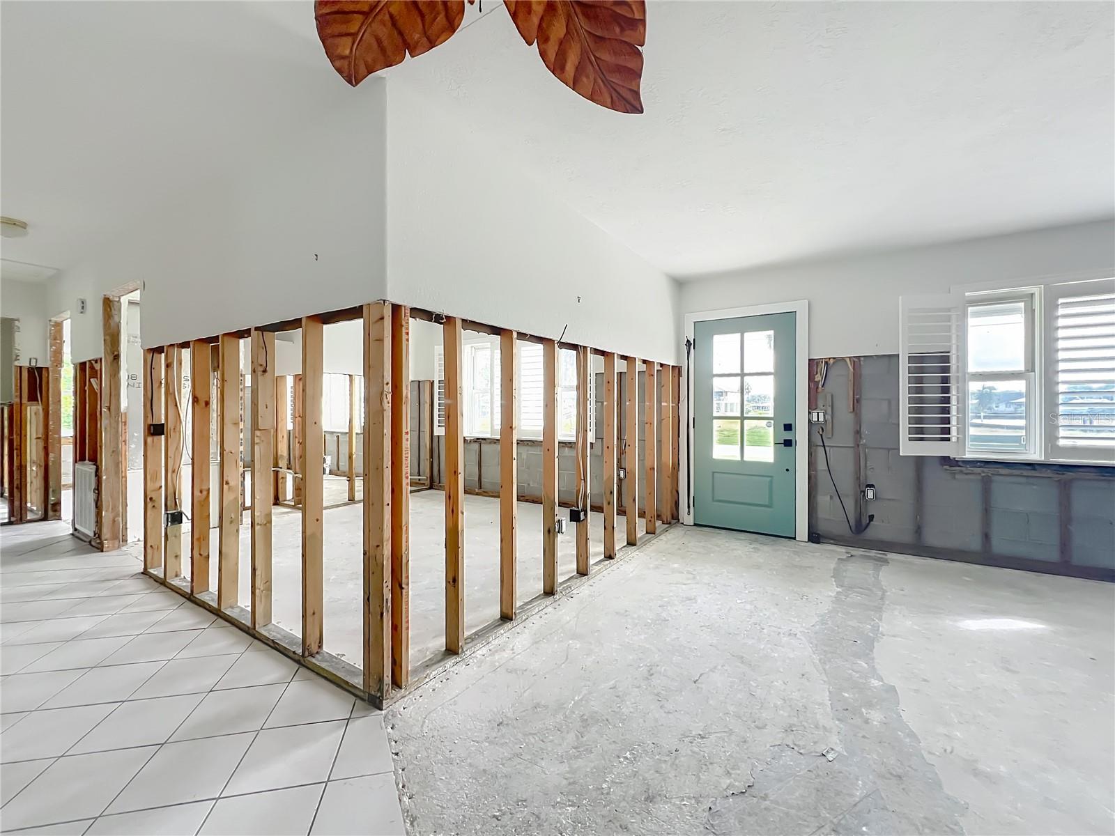 CRYSTAL SHORES ESTATES UNREC SUB - Residential