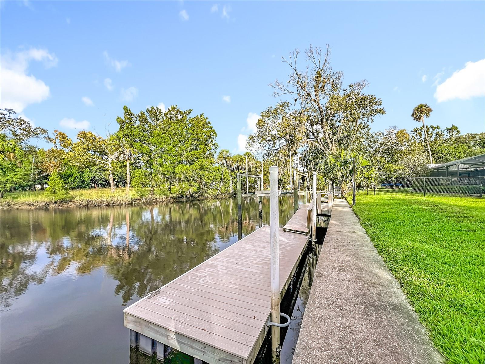 CRYSTAL SHORES ESTATES UNREC SUB - Residential