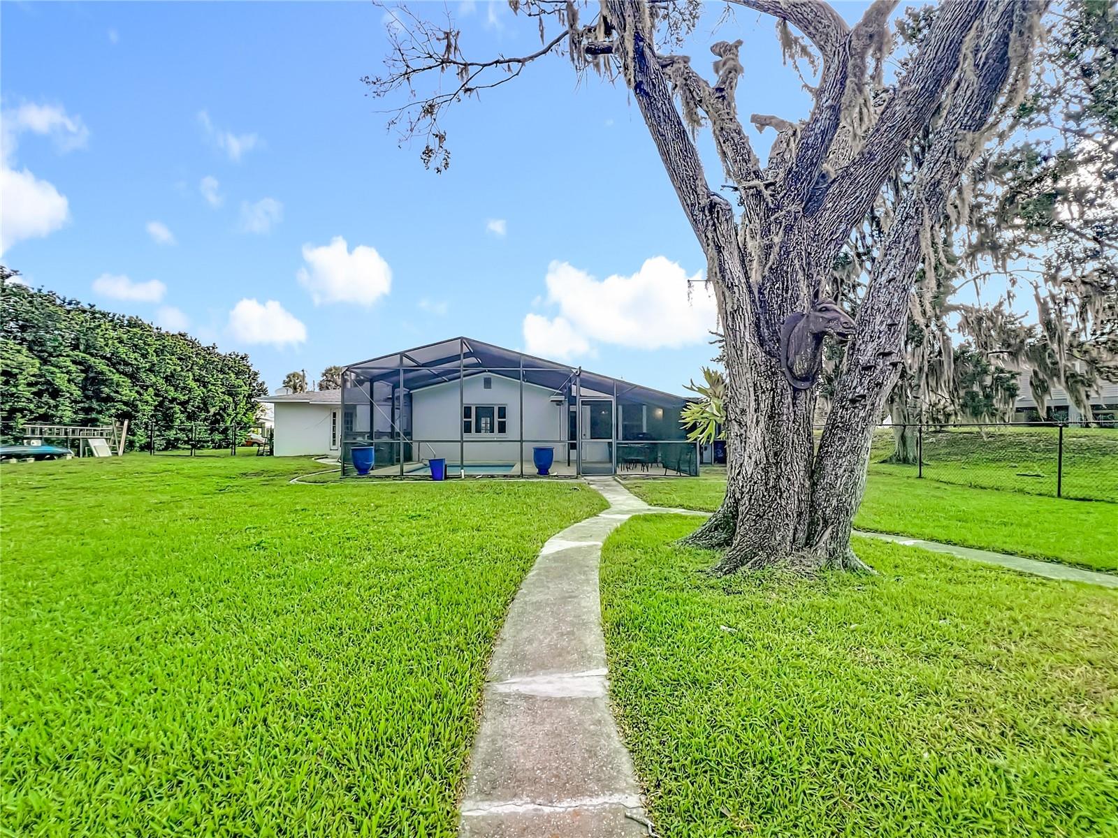 CRYSTAL SHORES ESTATES UNREC SUB - Residential