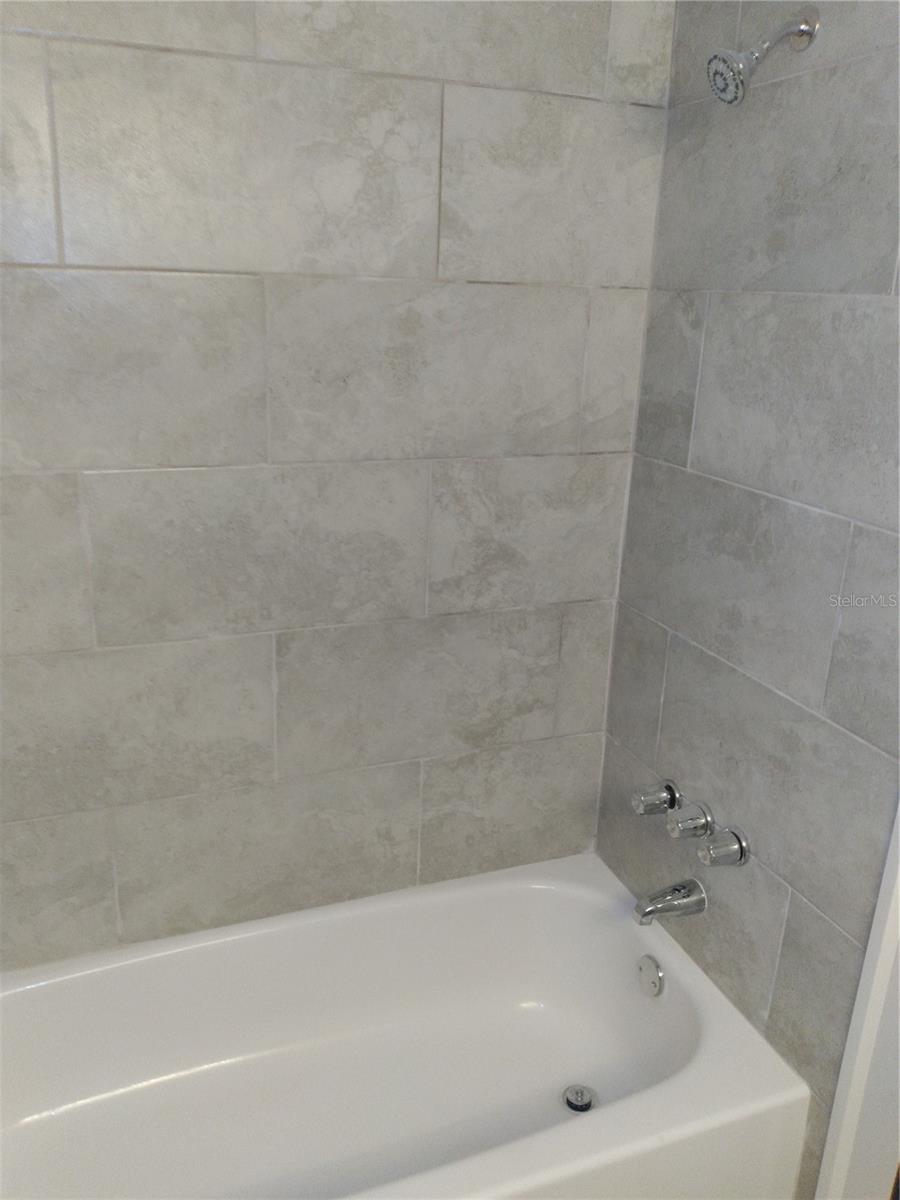 HEATHER RIDGE - Residential Lease