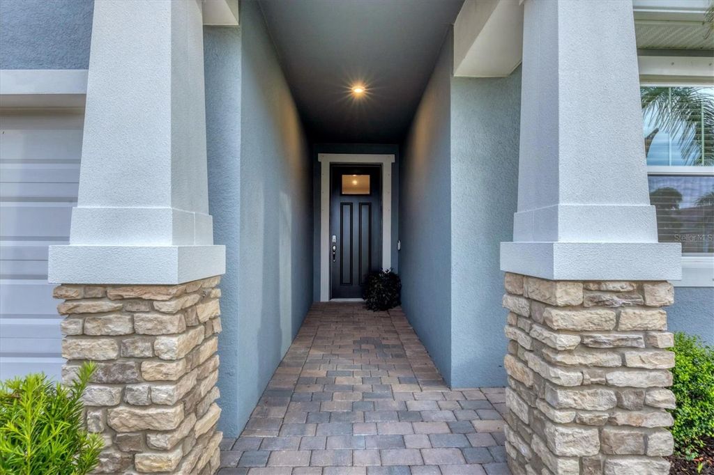 Photo of 17953 Grand Prosperity Drive, Venice, FL 34293 (MLS # N6140527)