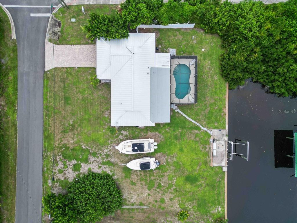 Photo of 800 E 4th Street, Englewood, FL 34223 (MLS # A4663641)