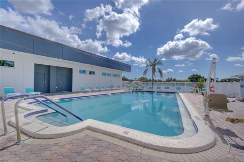 A home in LARGO