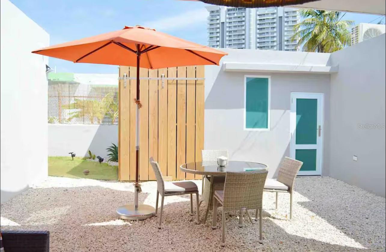 ISLA VERDE - Residential Income