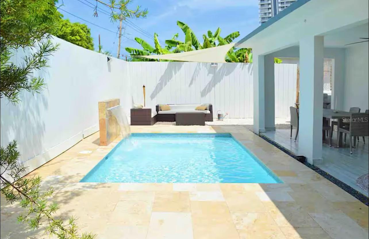 ISLA VERDE - Residential Income