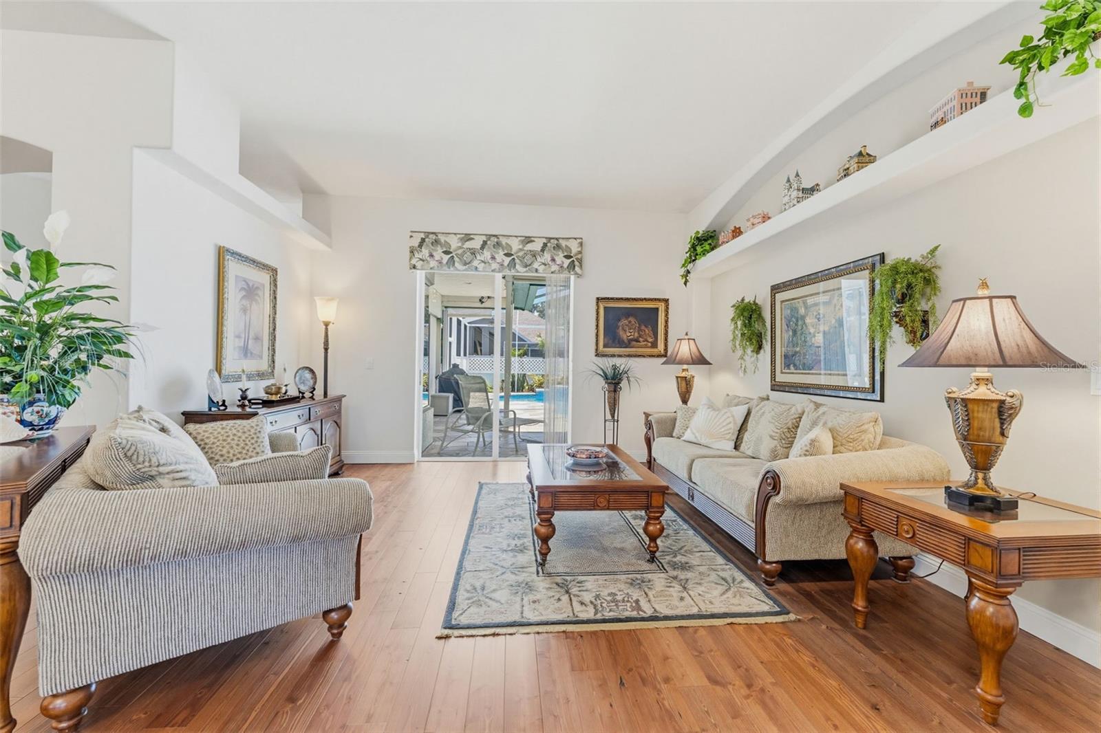 CANTERBURY OAKS - Residential