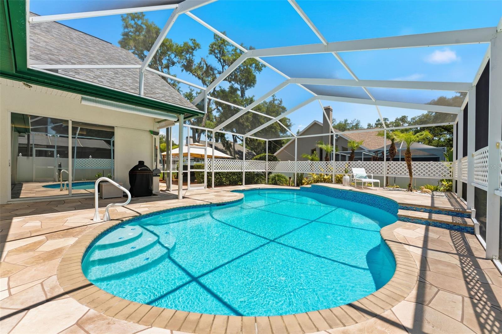 CANTERBURY OAKS - Residential
